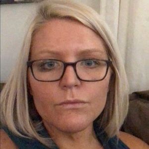 Meet your Posher, Robyn